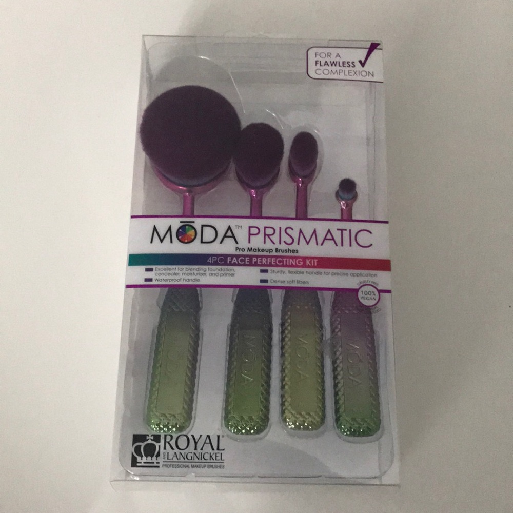 Moda oval brushes